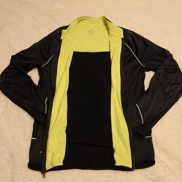 Men's Nike DRI fit run zip up - Picture 2 of 3